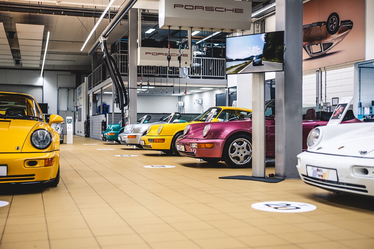 Porsche Centrum Gelderland 60 years Porsche 911 Exposition B13